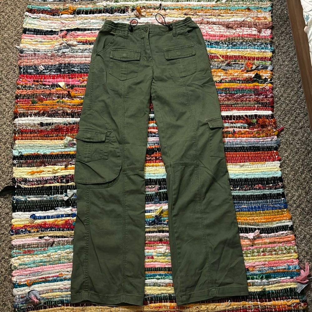 Brandy Melville green cargo pants